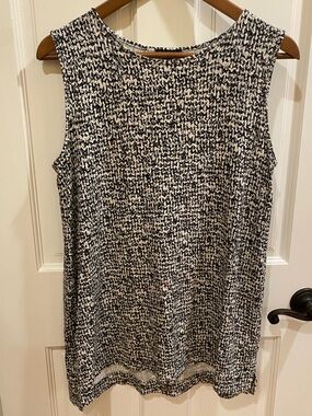 Long, soft tank top, women’s small